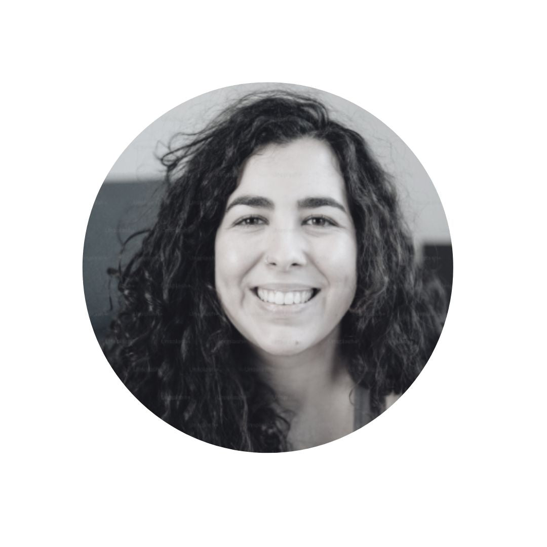 <em><strong>Sara Amaya</strong></em>